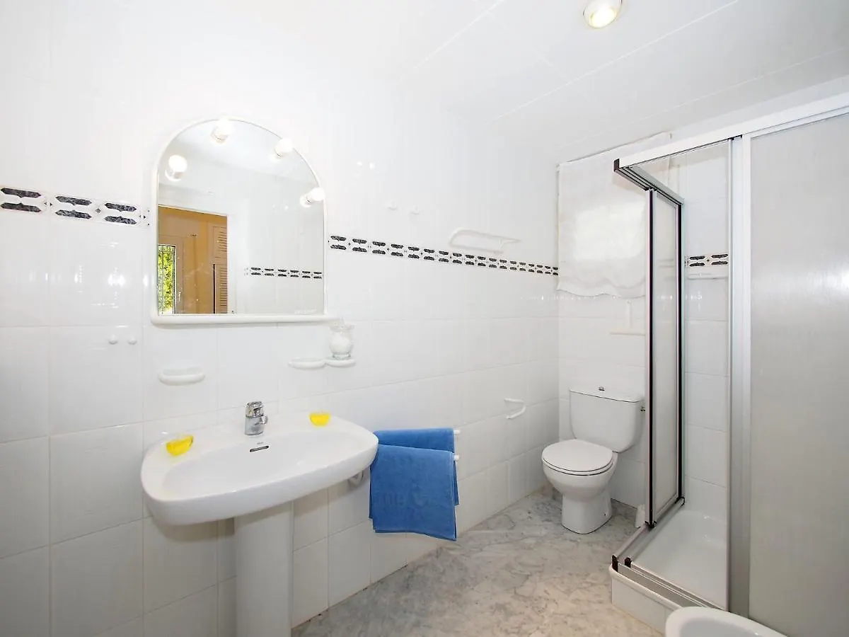 Villa Bilbao By Interhome Roses